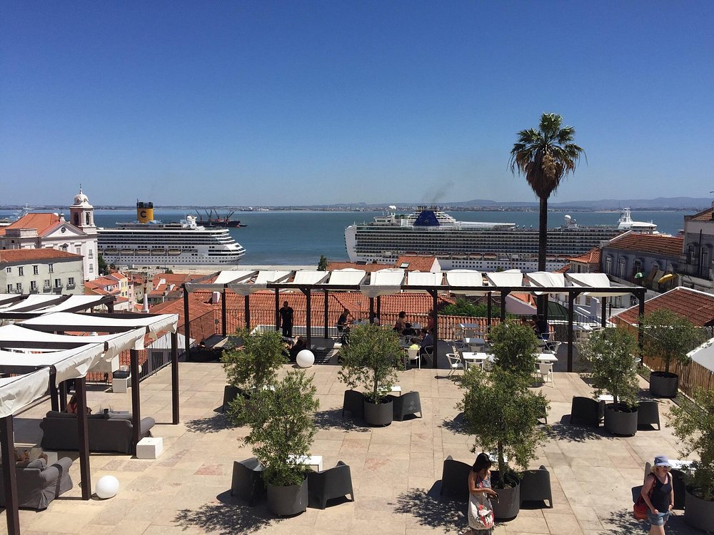Miradouro das Portas do Sol Lisbon