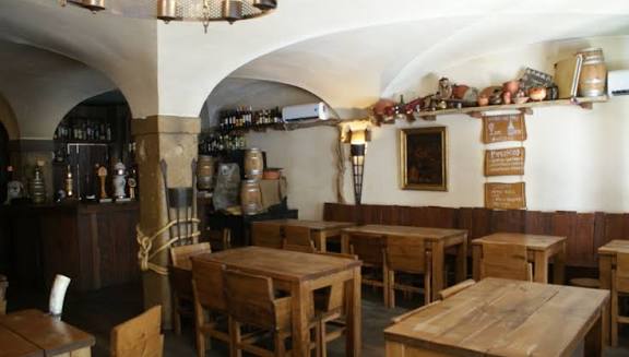 Trobadores restaurant in Lisbon